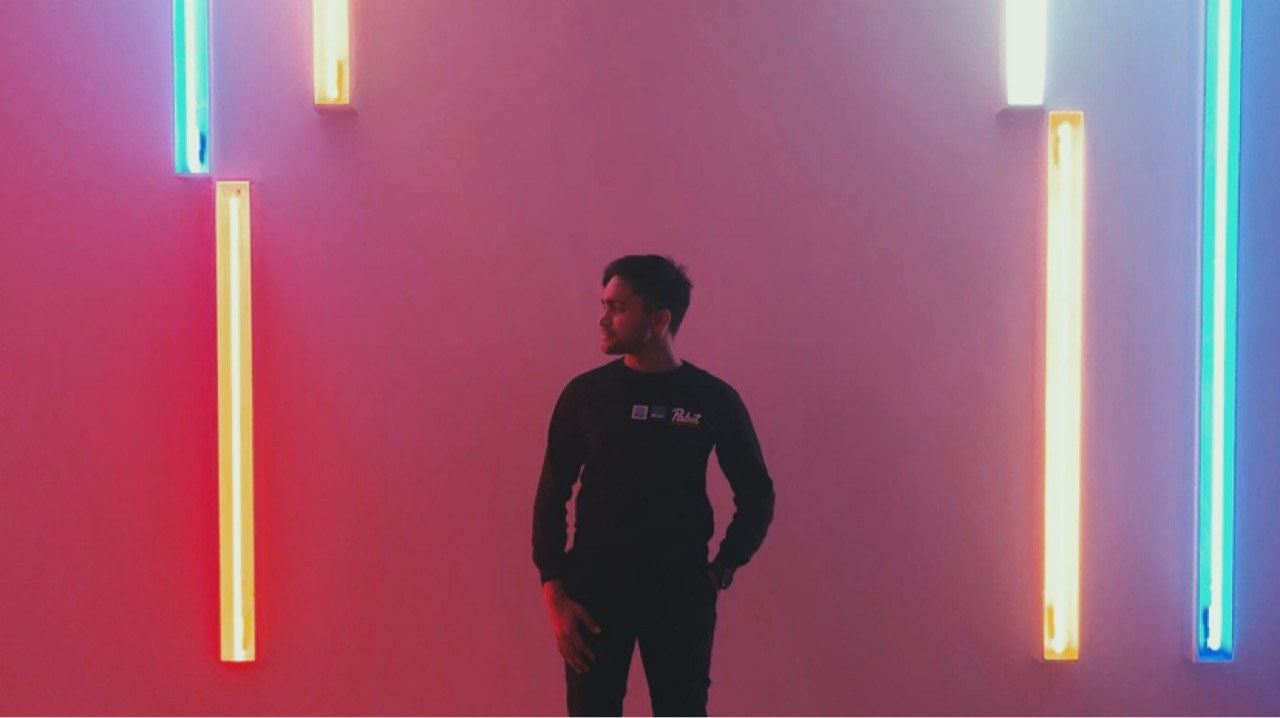 Get ready for some retro-funk arrangements and feel-good tropical vibes from this Sri-Lankan born, Singapore-based electronic producer.