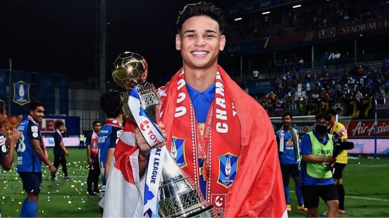 In March 2021, Irfan became the first Singaporean to win the Thai League 1 title.