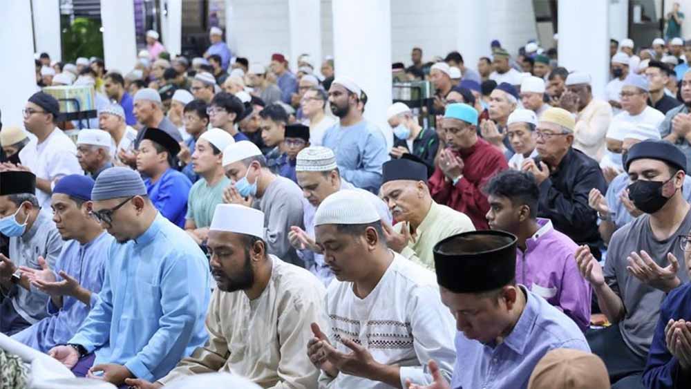 This special voluntary prayer is only offered during the month of Ramadan.